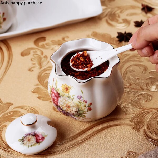 Set Nórdico de Porcelana Floral para Condimentos con Borde Dorado