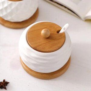 Tarro Cerámico Diamante con Tapa y Base de Madera – 350 ml