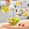 Pulverizador y Vertedor 2 en 1 con Cepillo Integrado – 500 ml